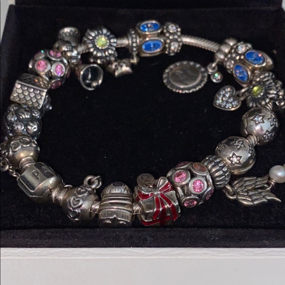 Pandora charm bracelet - Picture 2 of 8